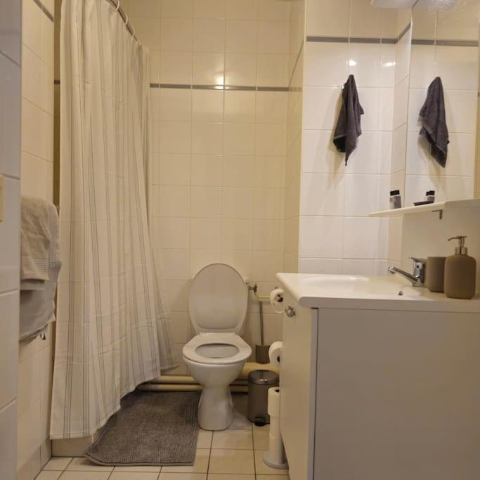 Studio Charmant Et Cosy Daire Rueil-Malmaison Dış mekan fotoğraf